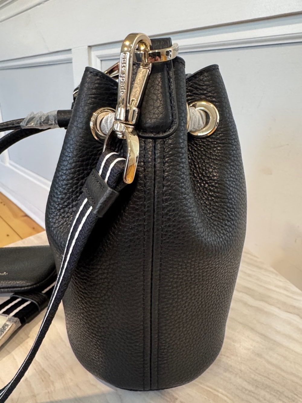 Kate Spade New York Rosie Crossbody Mini Bucket Black Leather Bag - Picture 6 of 17